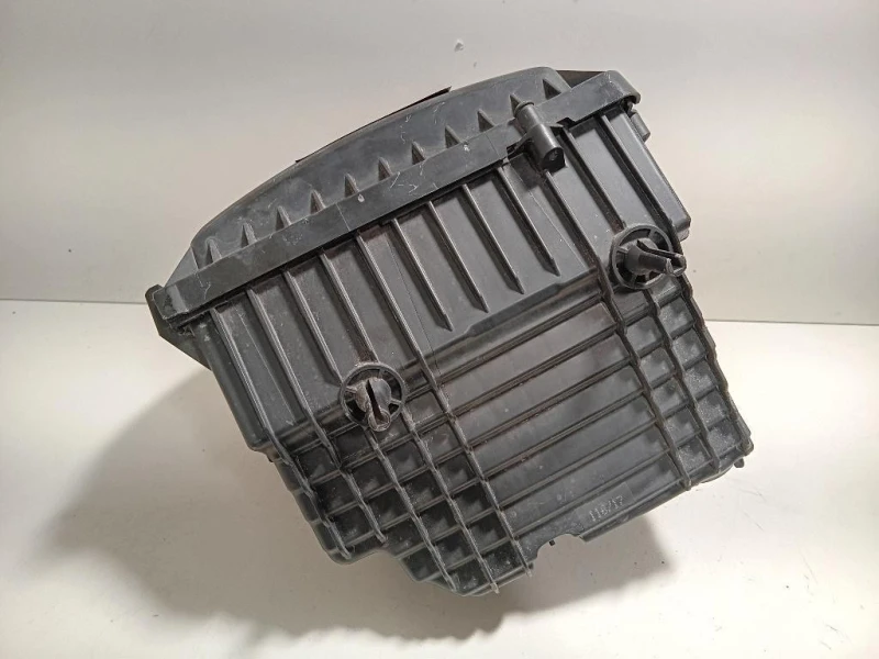 Scatola Filtro ARIA 93451661 Opel Vivaro A 2007