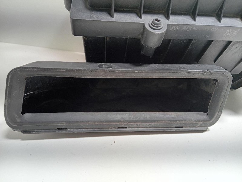 Scatola Filtro ARIA 5Q0 129 607 AF Volkswagen GOLF VI 2009
