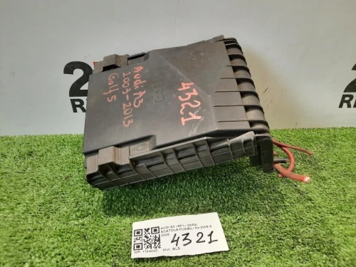 Scatola Fusibili 1K0937125 CANTRALINA ANTERIORE Audi A3 8P1 2004