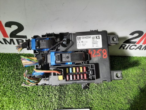 Computer DI Bordo 13142241 28084929 PORTAFUSIBILI Opel Corsa D 2007