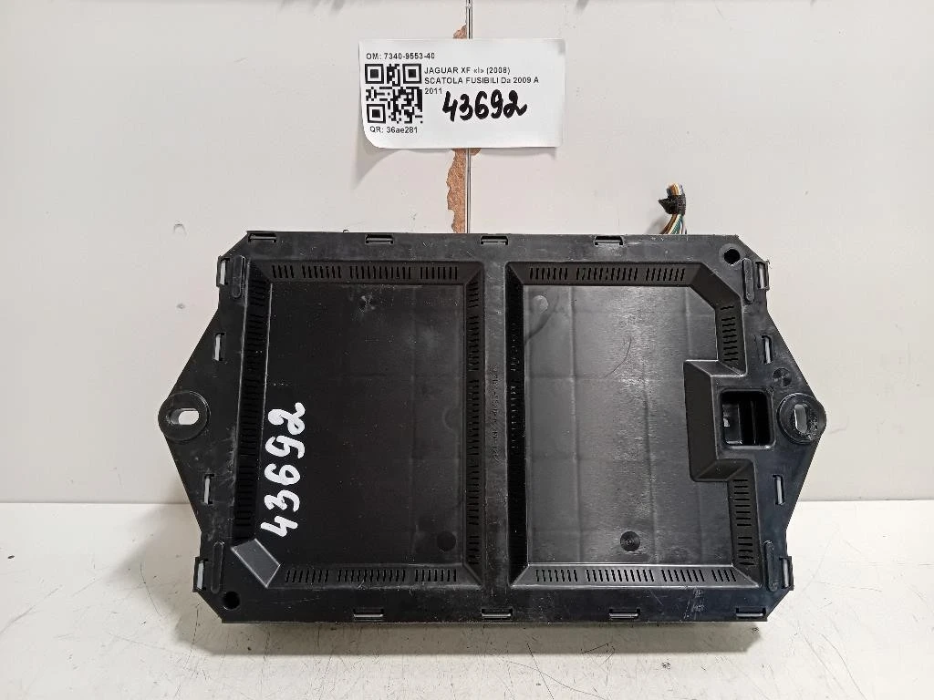 Scatola Fusibili 7340-9553-40 Jaguar XF I 2008