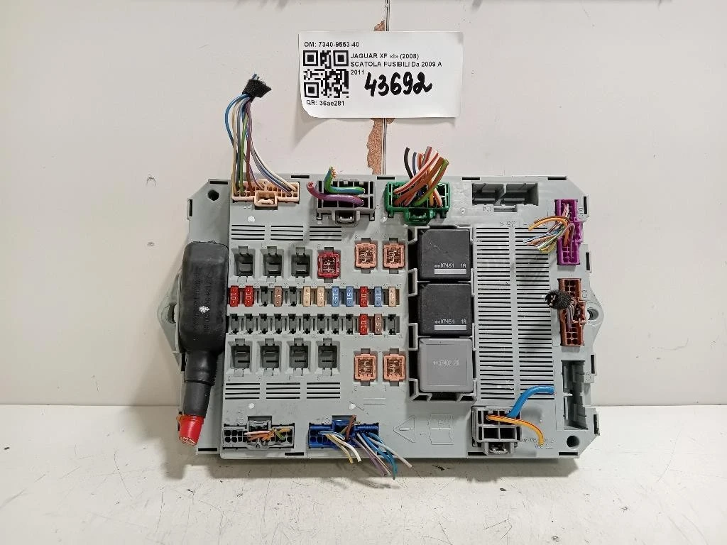 Scatola Fusibili 7340-9553-40 Jaguar XF I 2008