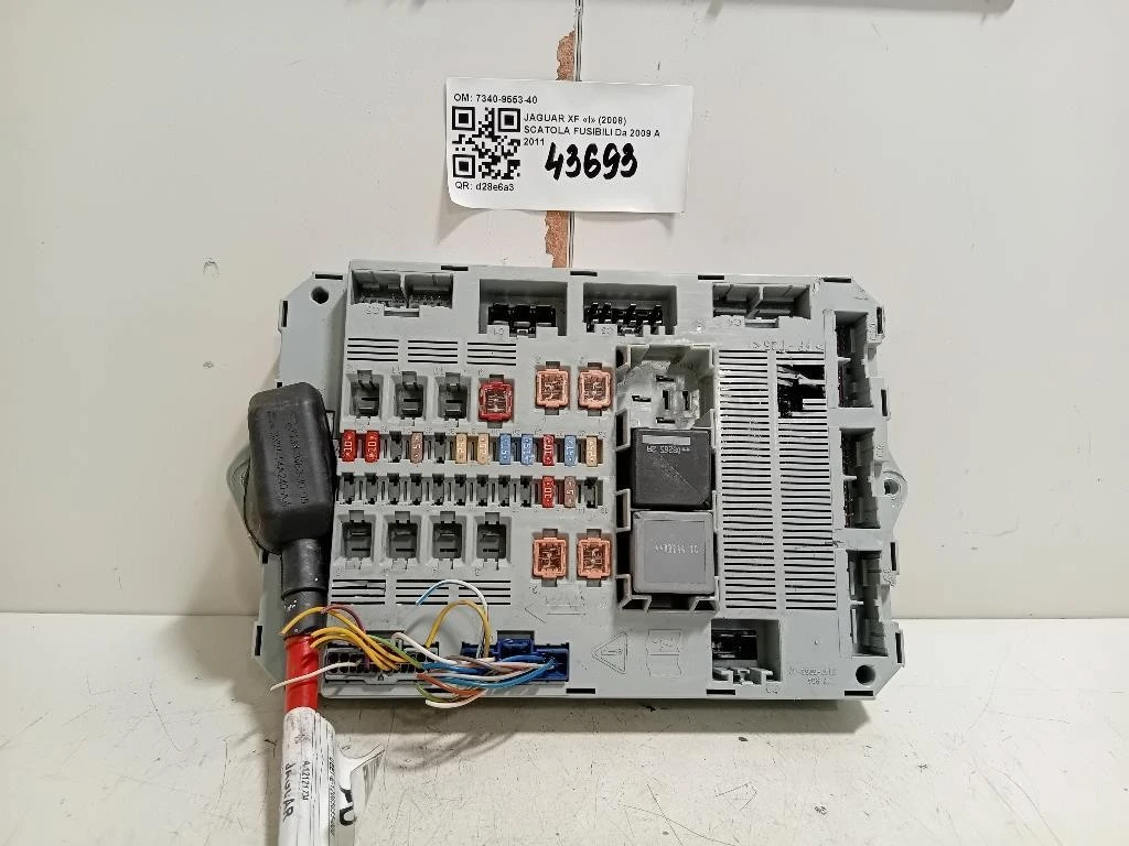 Scatola Fusibili 7340-9553-40 Jaguar XF I 2008