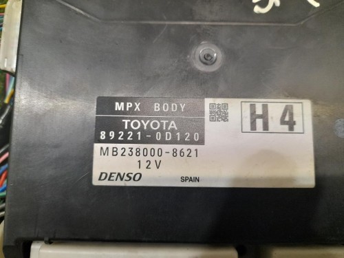 Computer DI Bordo 892210D120 Toyota Yaris IV 2014