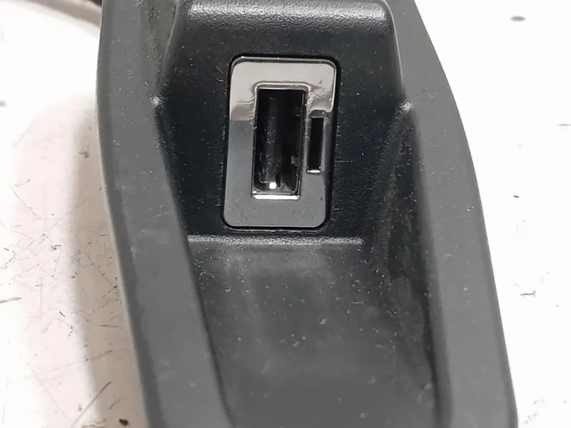 Connettore USB 9S71-A045P40-A Ford Mondeo IV 2007