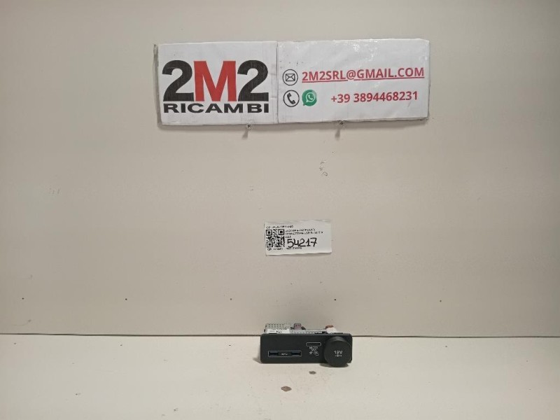 Connettore USB JPLA-19E110-BB Jaguar E-pace 2017