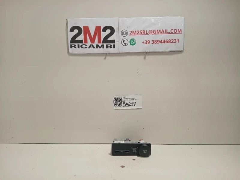 Connettore USB JPLA-19E110-BB Jaguar E-pace 2017