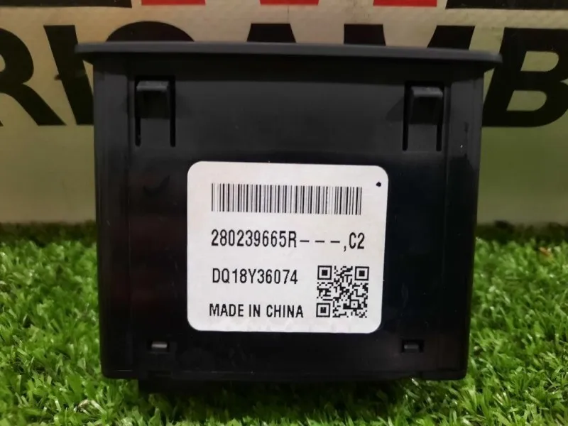 Connettore USB 280239665R Renault Mégane IV 2016