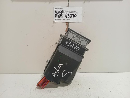 Scatola Fusibili 13222786 Opel Astra J 2012