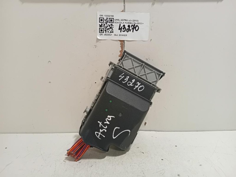 Scatola Fusibili 13222786 Opel Astra J 2012