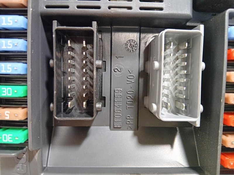 Porta POST SX A1667300105 Mercedes Classe GLE W166 2015