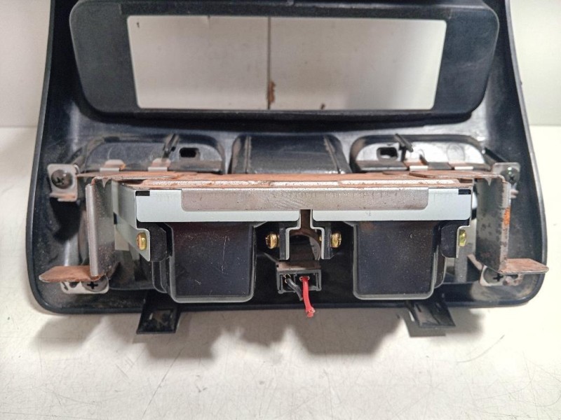 Console Centrale 68260 VJ200 Nissan Navara 2010