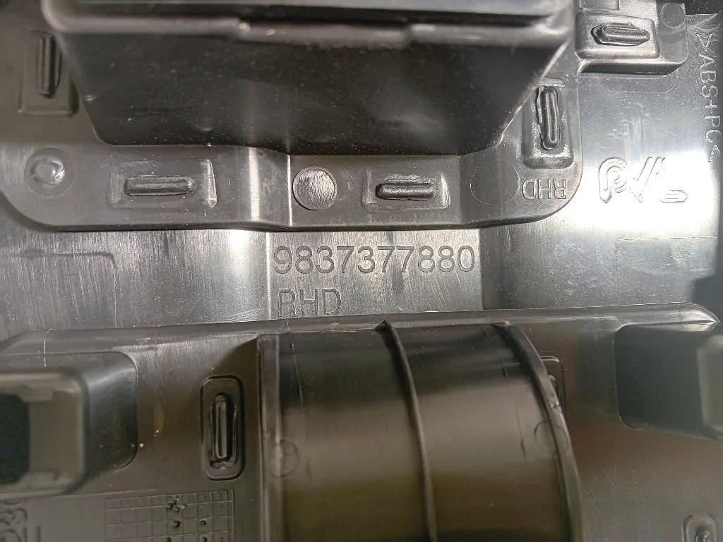 Console Centrale M0U023616 Opel Mokka B 2020