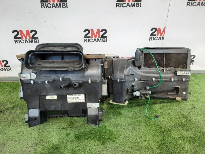 Porta POST SX 82101EB30J Nissan Navara 2010