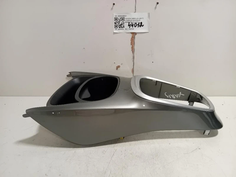 Console Centrale Inferiore 58804-0D221 Toyota Yaris IV 2017