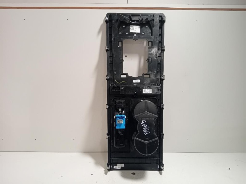 Console Portaoggetti Centrale SUP CONSOLE PORTAOGGETTI CENTRALE SUP Jaguar XE 2015