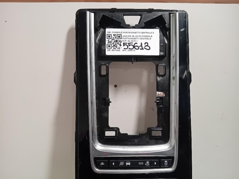 Console Portaoggetti Centrale SUP CONSOLE PORTAOGGETTI CENTRALE SUP Jaguar XE 2015