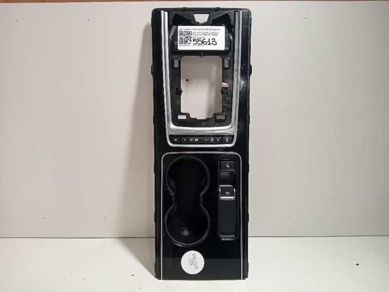 Console Portaoggetti Centrale SUP CONSOLE PORTAOGGETTI CENTRALE SUP Jaguar XE 2015