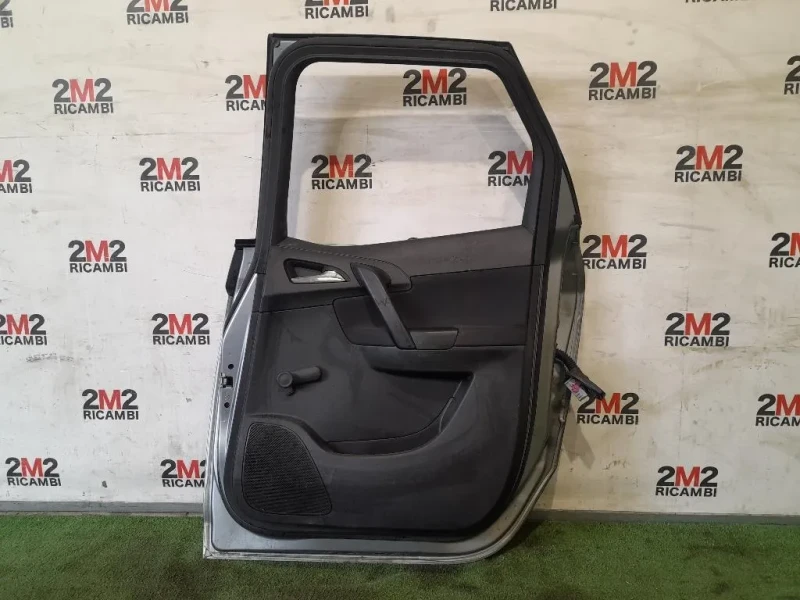Porta POST SX Opel Meriva B 2010