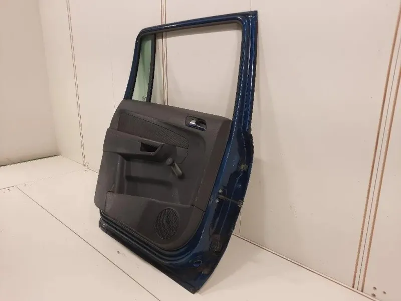 Porta POST SX 13203015 Opel Zafira B 2005