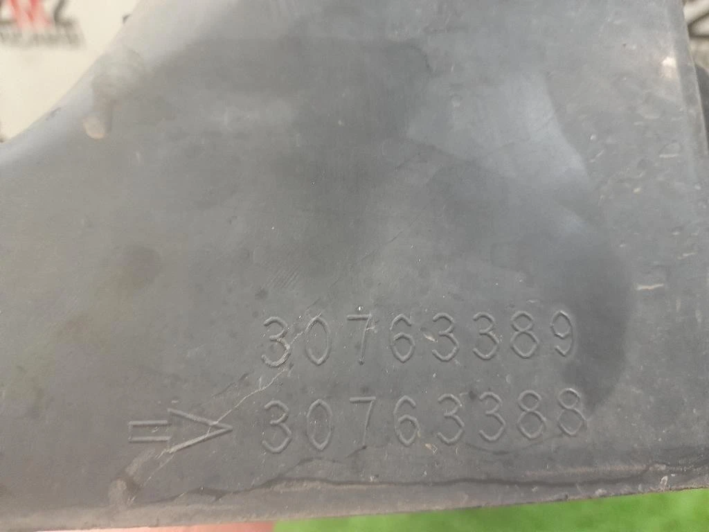 Convogliatore ARIA Frontale ANT 30763389 Volvo S40 II 2004