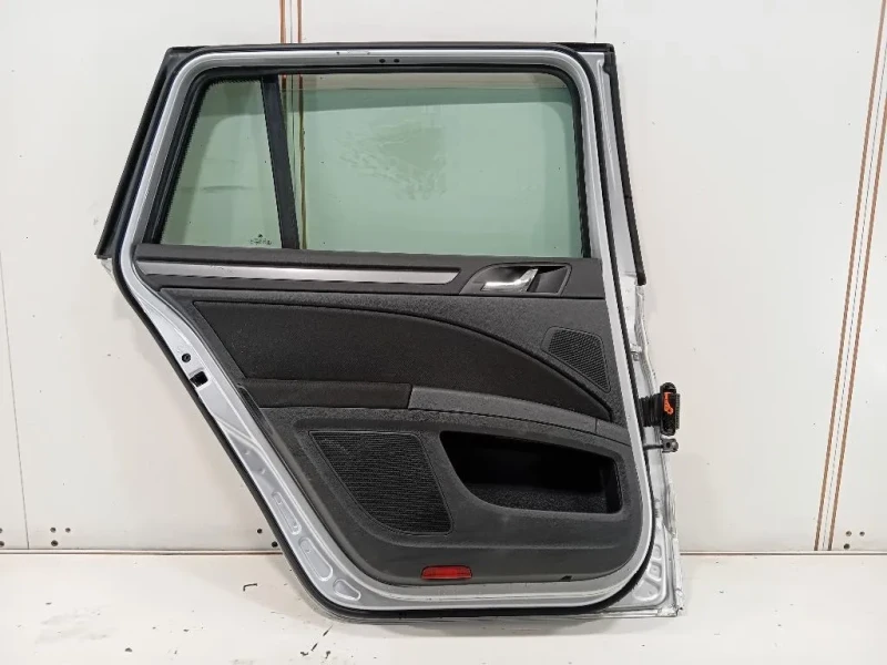 Porta POST SX 3T9833055 Skoda Superb 3T5 SW 2013