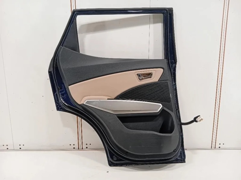 Porta POST SX 6301135002 Ssangyong Tivoli 2015