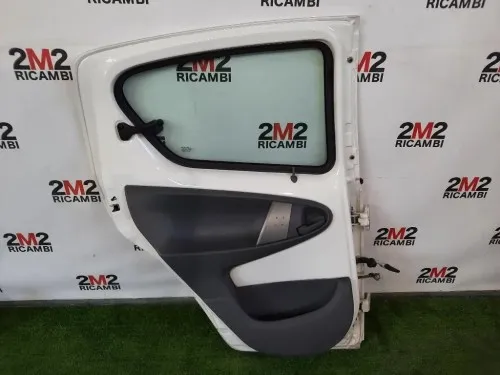 Porta POST SX 670040H010 Toyota AYGO I 2005