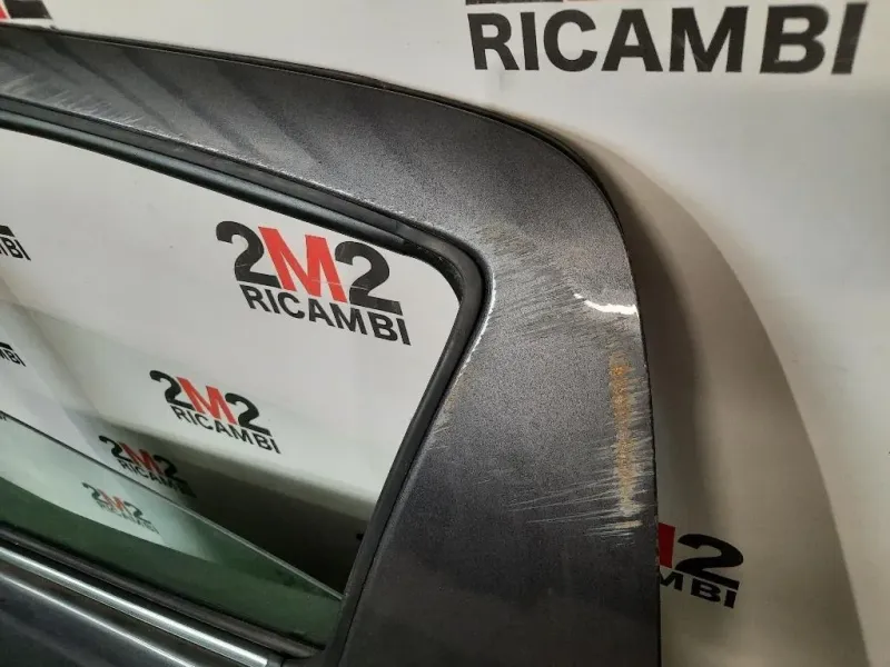 Porta POST SX NUDA 670040D210 Toyota Yaris IV 2014