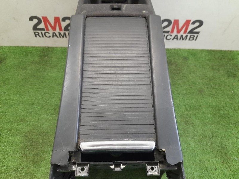 Coperchio BOX Portaoggetti Volvo V60 I 2010