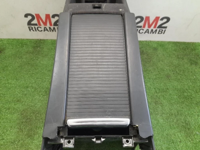 Coperchio BOX Portaoggetti Volvo V60 I 2010