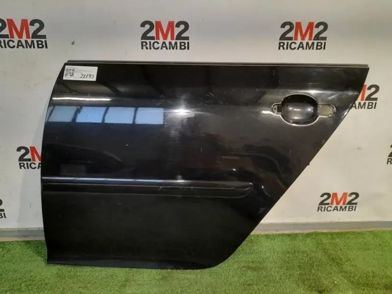 Porta POST SX 1K6833301AA Volkswagen GOLF V 2004