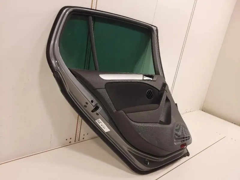 Porta POST SX 5K6833055K Volkswagen GOLF VI 2009