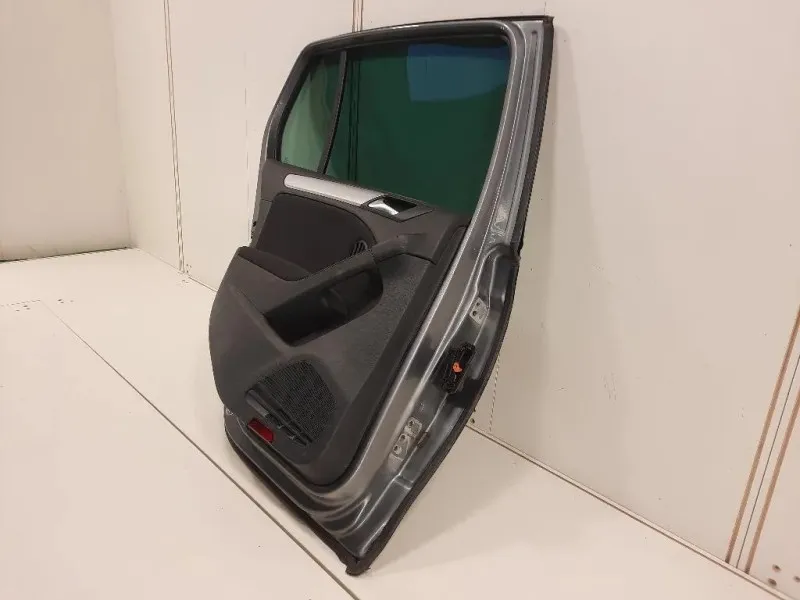 Porta POST SX 5K6833055K Volkswagen GOLF VI 2009