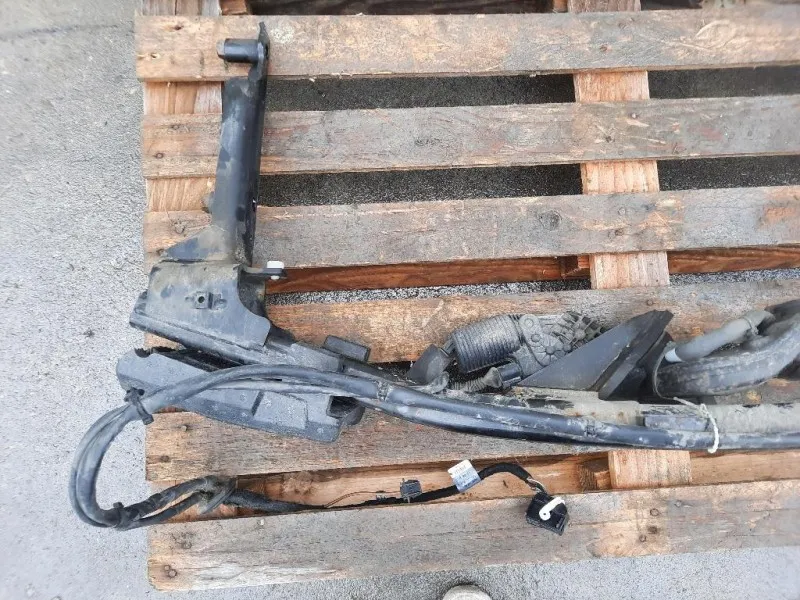 Coperchio Centrale Gancio Traino Paraurti POST 8W0092157 GANCIO TRAINO POSTERIORE COMPLETO Audi A4 8W5 Avant 2015