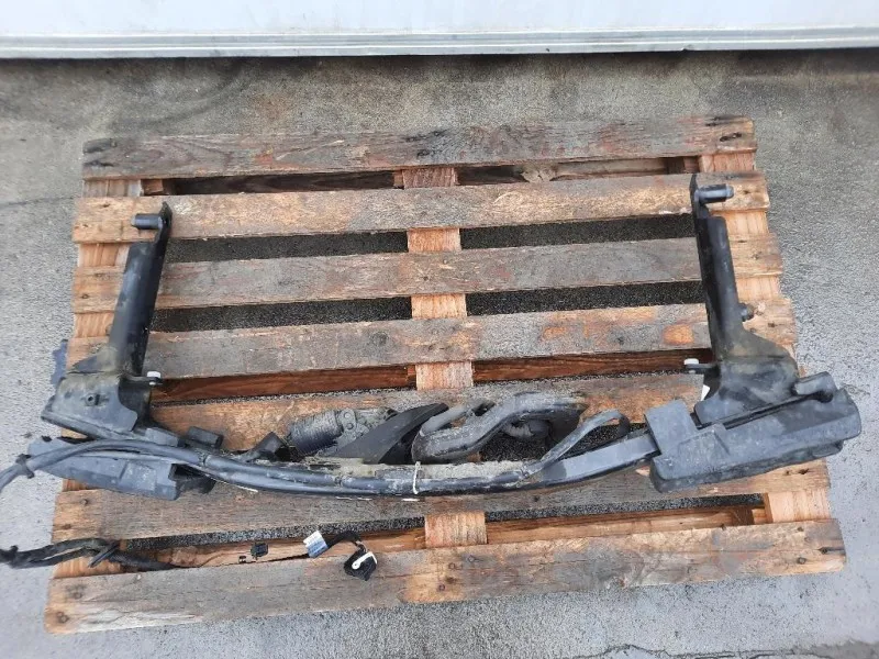 Coperchio Centrale Gancio Traino Paraurti POST 8W0092157 GANCIO TRAINO POSTERIORE COMPLETO Audi A4 8W5 Avant 2015