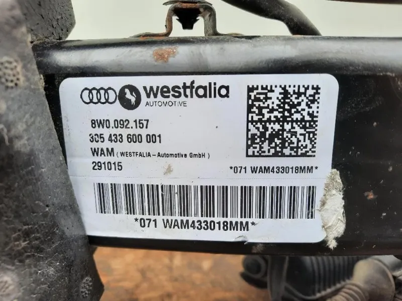 Coperchio Centrale Gancio Traino Paraurti POST 8W0092157 GANCIO TRAINO POSTERIORE COMPLETO Audi A4 8W5 Avant 2015