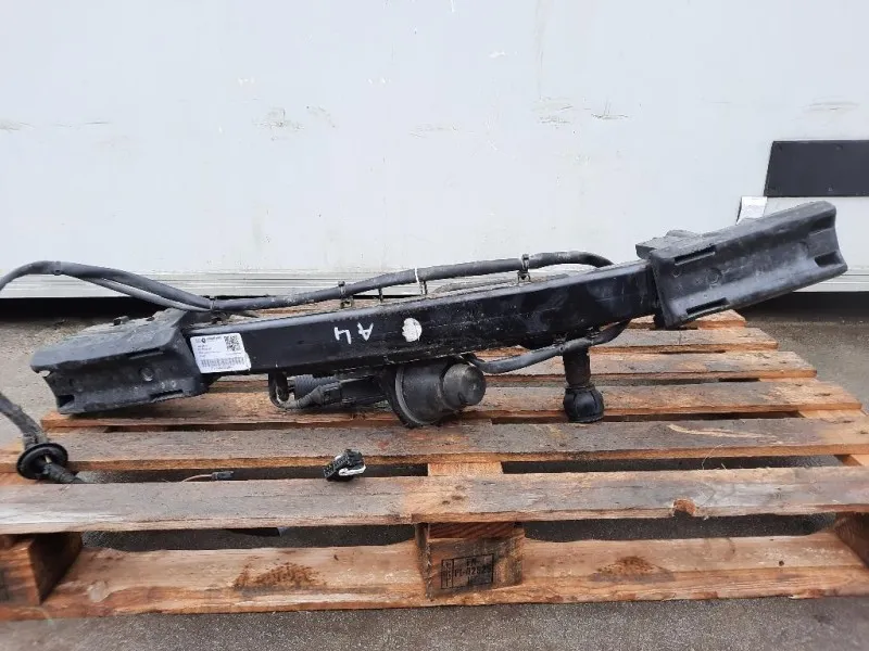 Coperchio Centrale Gancio Traino Paraurti POST 8W0092157 GANCIO TRAINO POSTERIORE COMPLETO Audi A4 8W5 Avant 2015