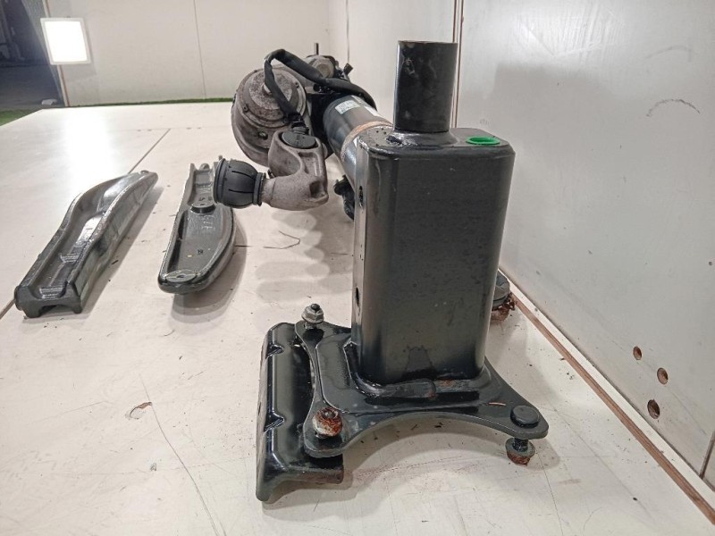 Coperchio Centrale Gancio Traino Paraurti POST A1663100837 Mercedes Classe GLE W166 2015