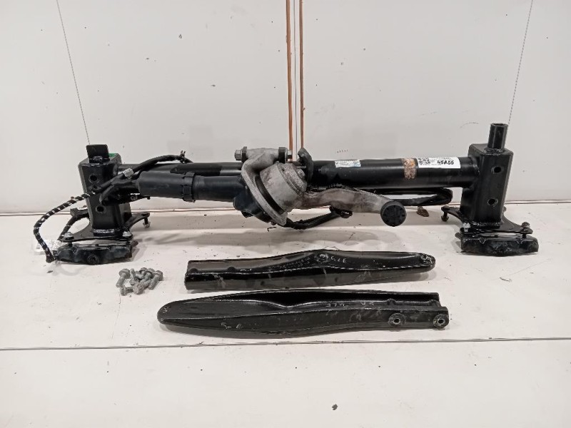 Coperchio Centrale Gancio Traino Paraurti POST A1663100837 Mercedes Classe GLE W166 2015