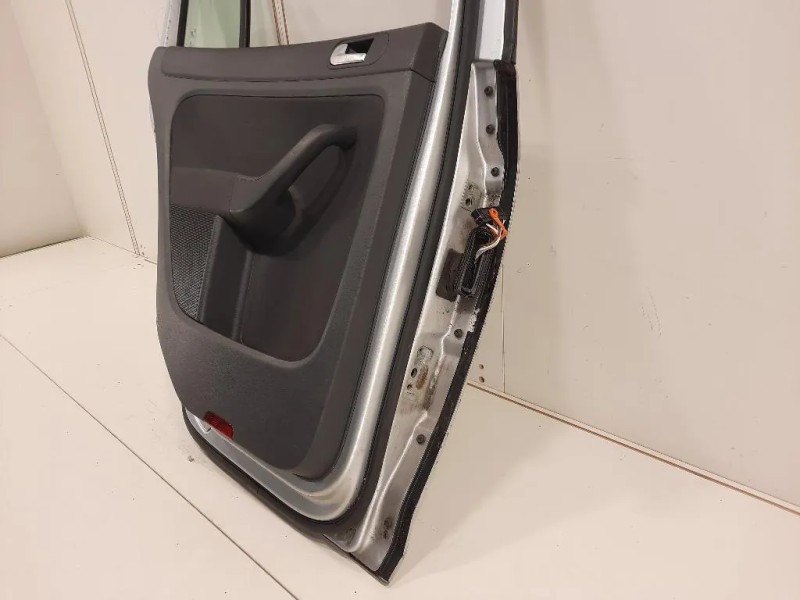 Porta POST SX 5M0833105B Volkswagen GOLF PLUS I 2004