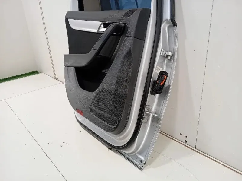 Porta POST SX 3C9833055D Volkswagen Passat VI 2011