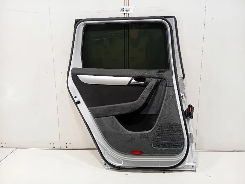 Porta POST SX 3C9833055D Volkswagen Passat VI 2011
