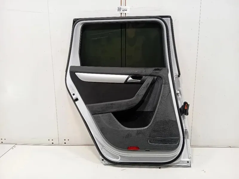 Porta POST SX 3C9833055D Volkswagen Passat VI 2011