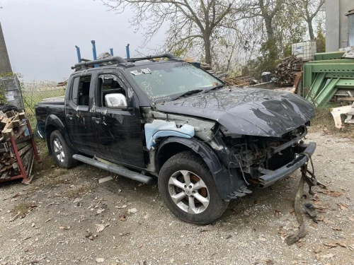 Scocca RICAMBI AUTO CONTATTARE Nissan Navara 2010