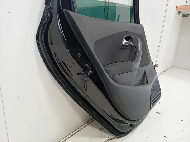 Porta POST SX 6R4833055J Volkswagen POLO VI 2009