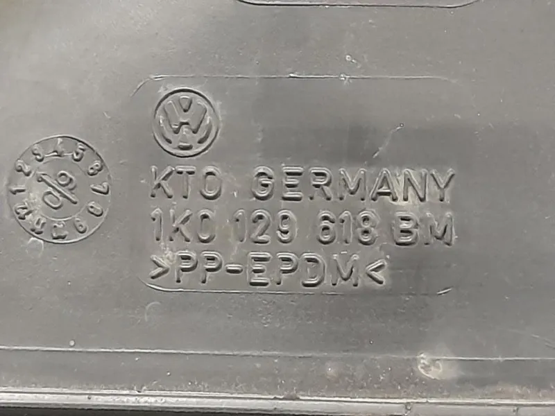 Coperchio Insonorizzante Motore COPERCHIO INSONORIZZANTE MOTORE Audi TT 8J3 2010