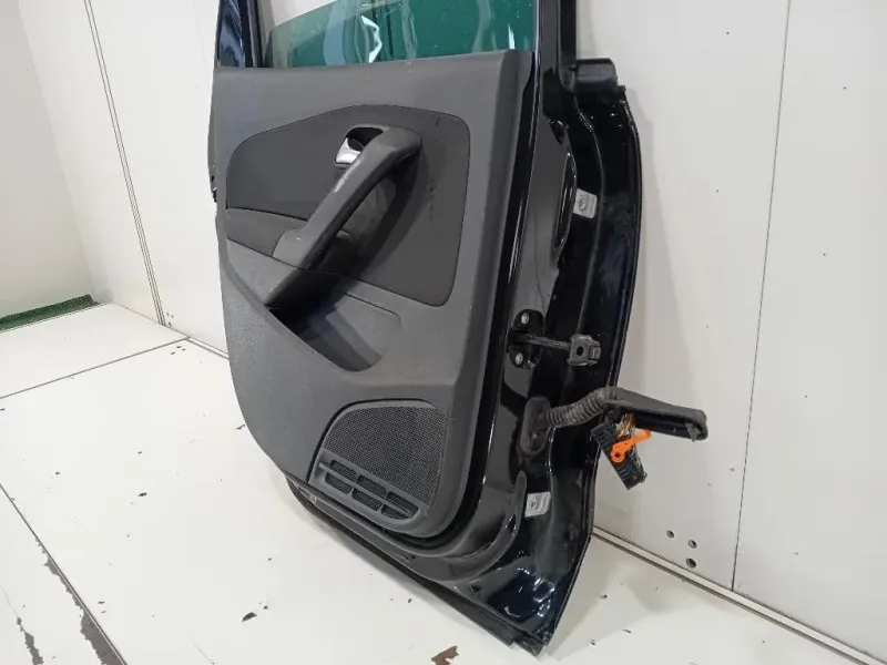 Porta POST SX 6R4833055J Volkswagen POLO VI 2009