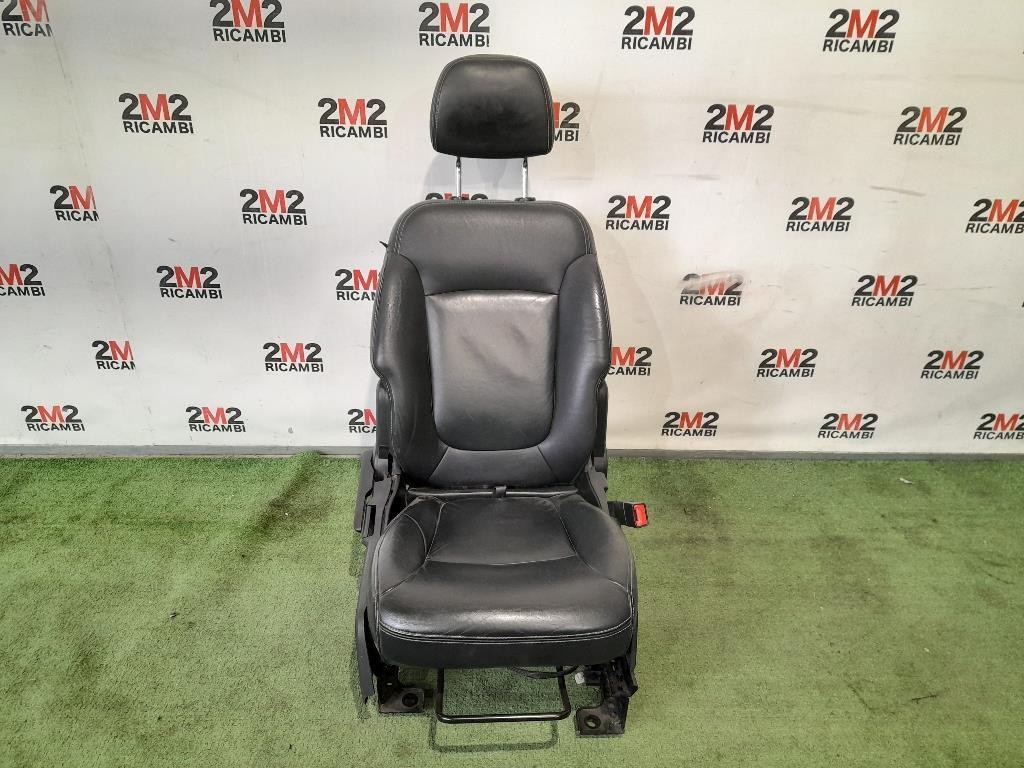 Sedile ANT DX K68096306AA Fiat Freemont 2011