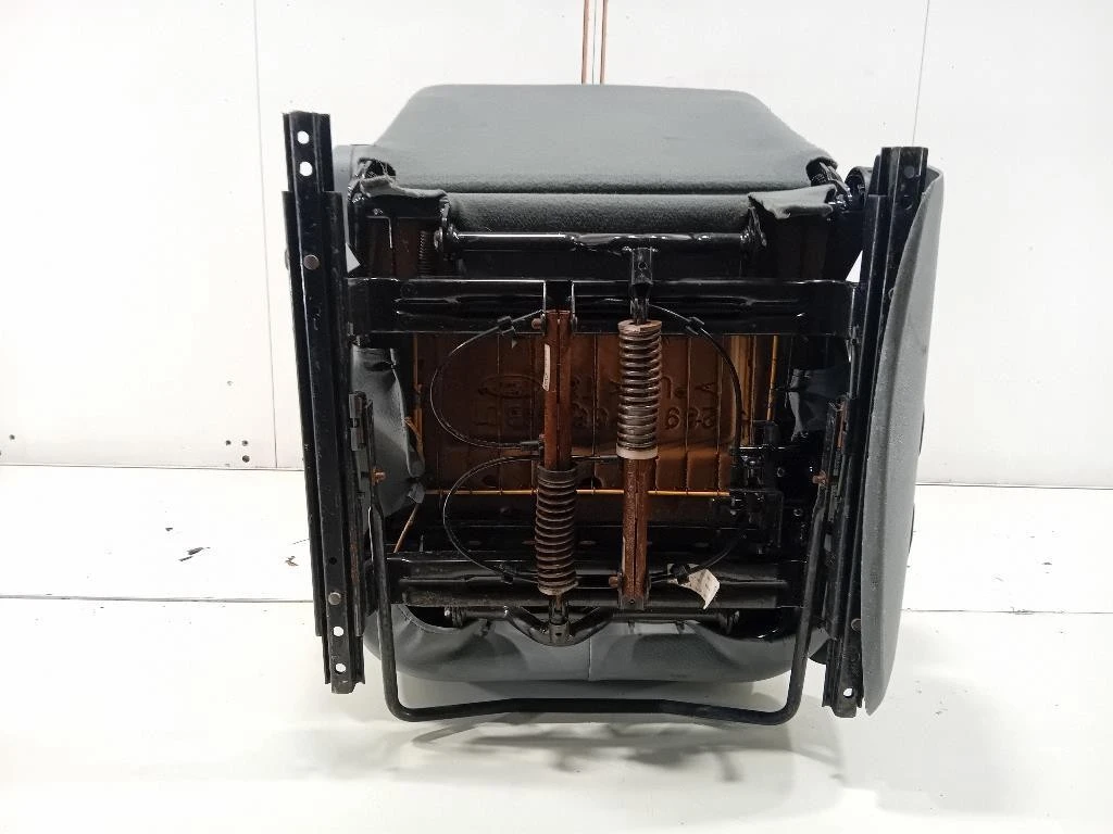 Sedile ANT DX SEDILE ANT DX Suzuki Jimny I 1999